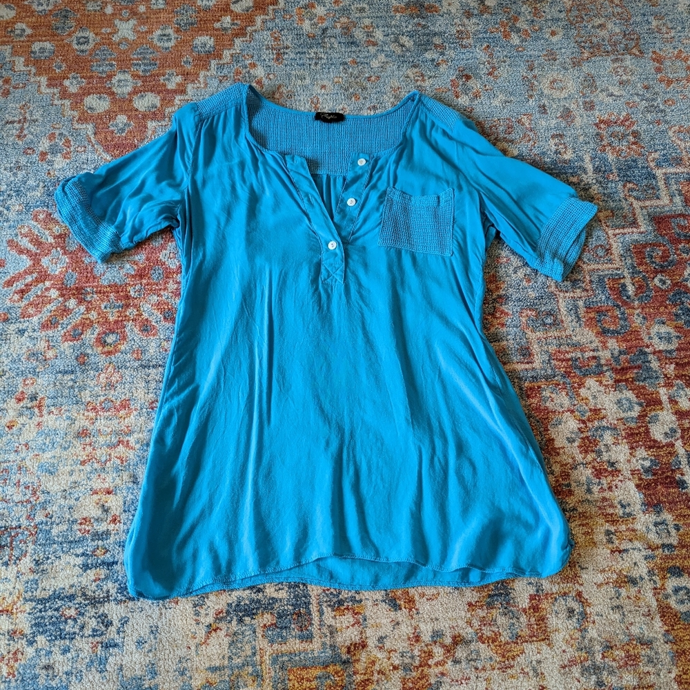 Cupio Women's Small ALTERED Blue Light Weight T-shirt Blouse Netted Pocket 120